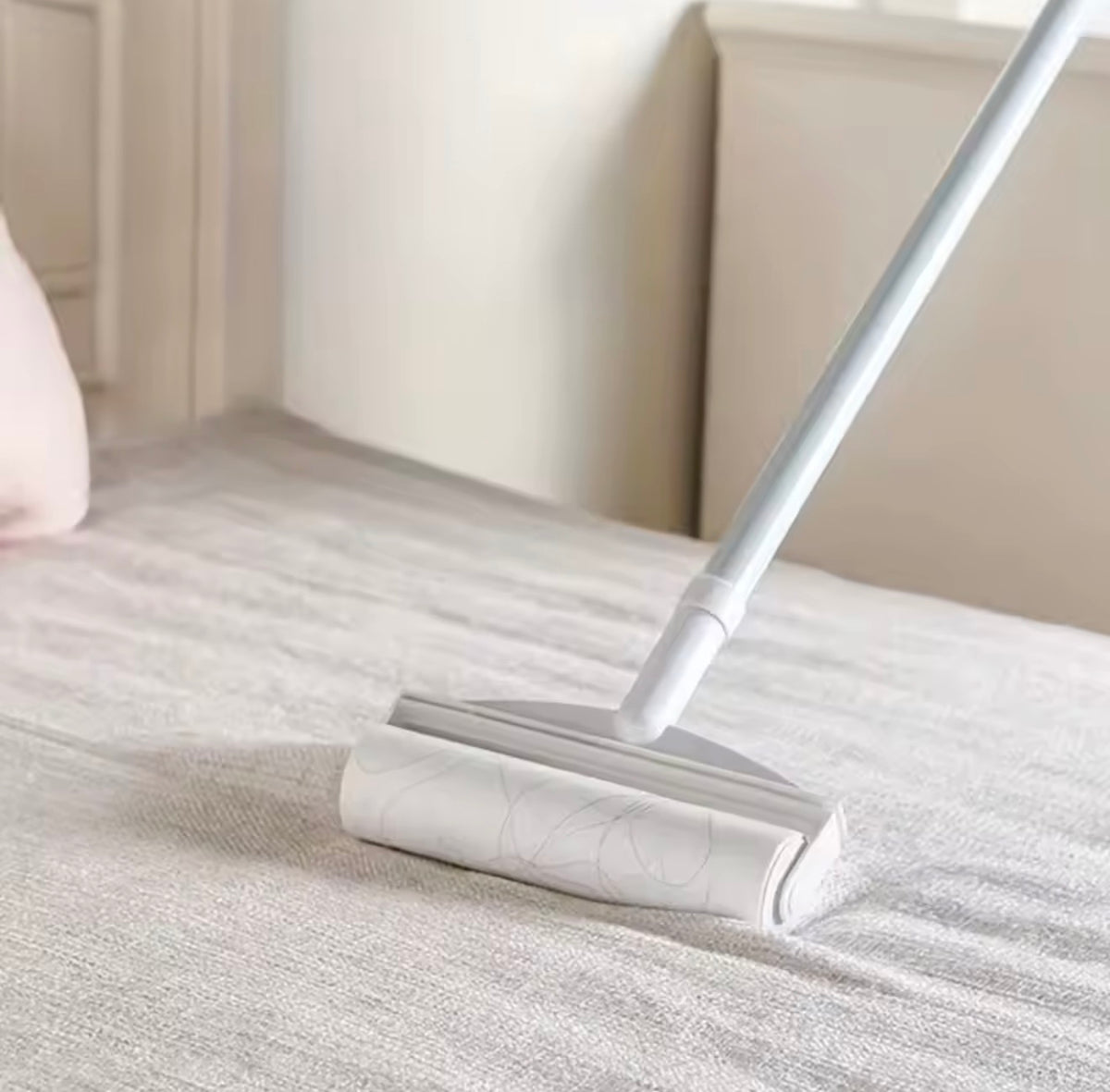 Large Pet Hair Remover Roller with Long Handle – Extra-Wide Lint Roller for Floors, Carpet, Sofa, Furniture & Bedding
